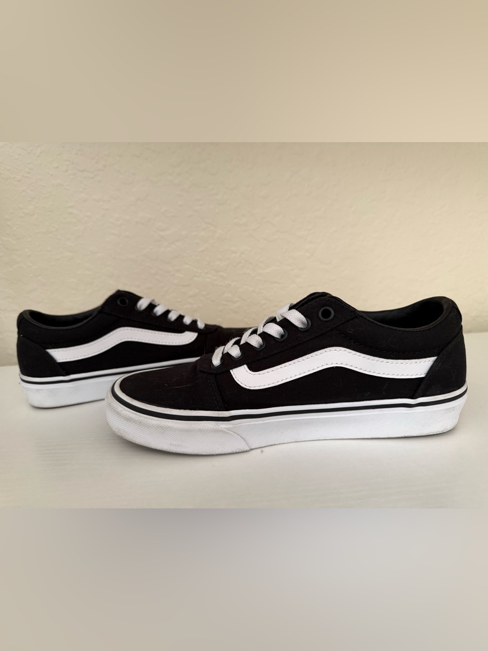 VANS Old Skool Lace Up Sneakers - Picture 4 of 8
